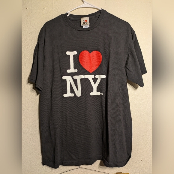 I Love NY Graphic T-Shirt Size Large - Picture 2 of 5